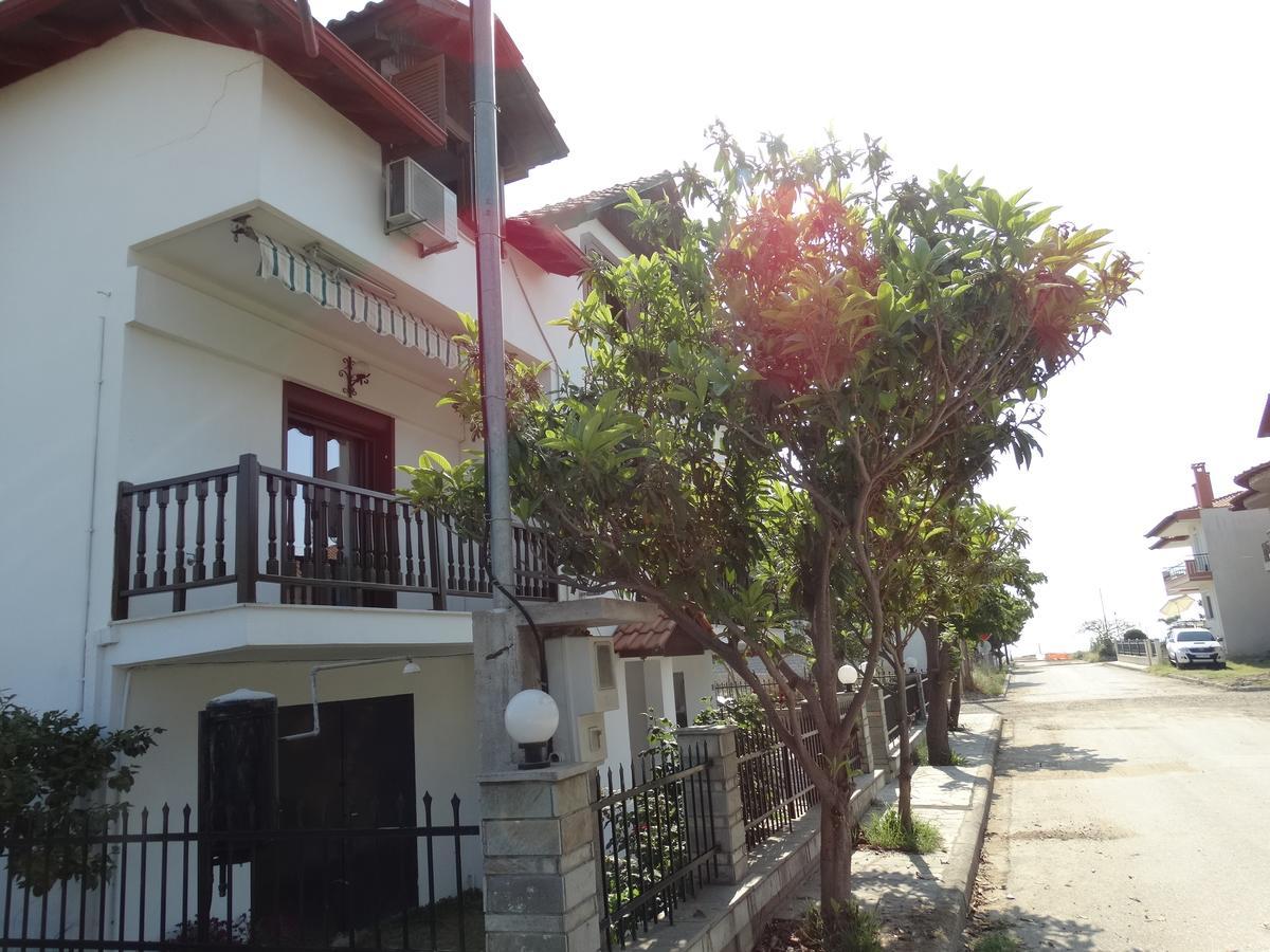 Christakos Apartments Nea Vrasna Exterior photo